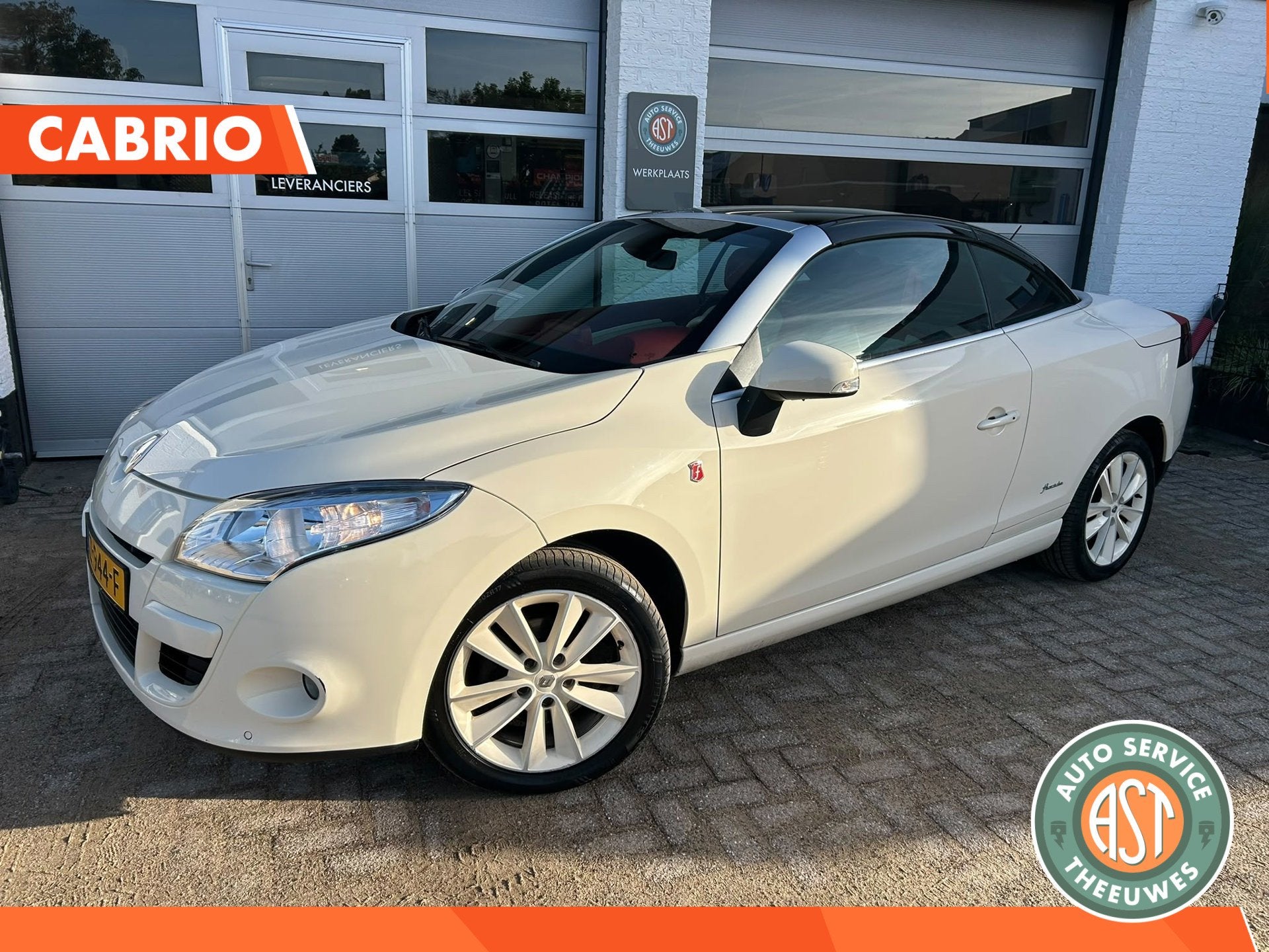 Renault Mégane Coupé-Cabriolet 1.4 TCE FLORIDE PDC|NAVI|CR, Voorwielaandrijving, Euro 5, Gebruikt, 4 cilinders