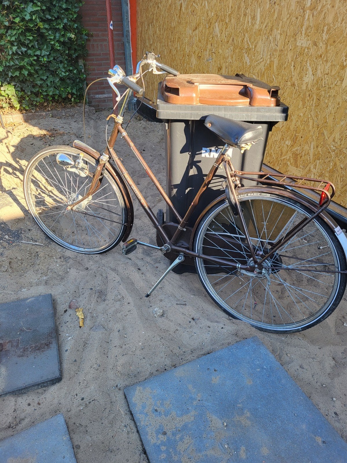 Oude fiets gratis af te halen (voor oud ijzer), Ophalen