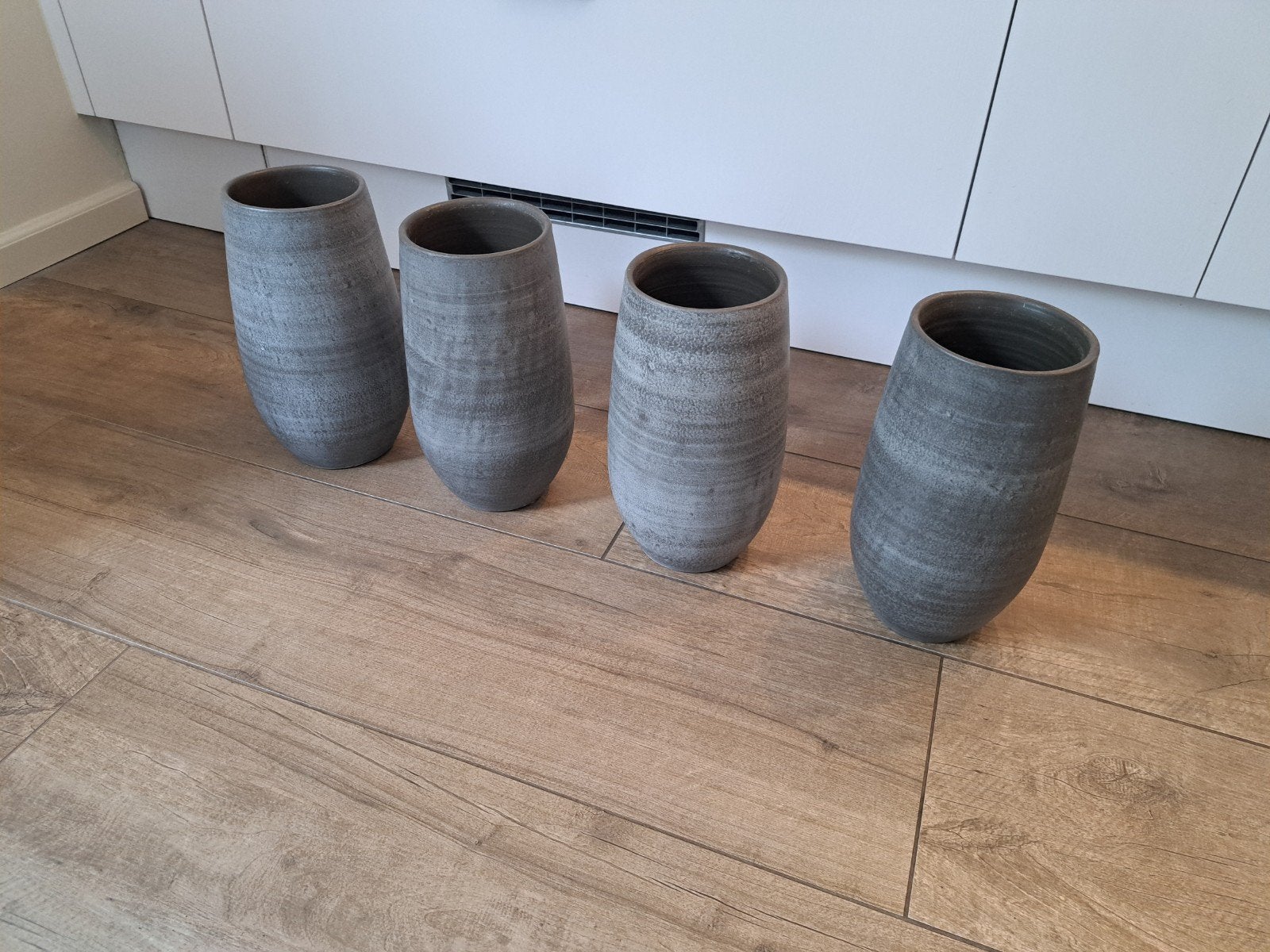 Bloempotten, 4 stuks onbeschadigd, Tuin en Terras, Rond, Ophalen of Verzenden, Zo goed als nieuw, Aardewerk