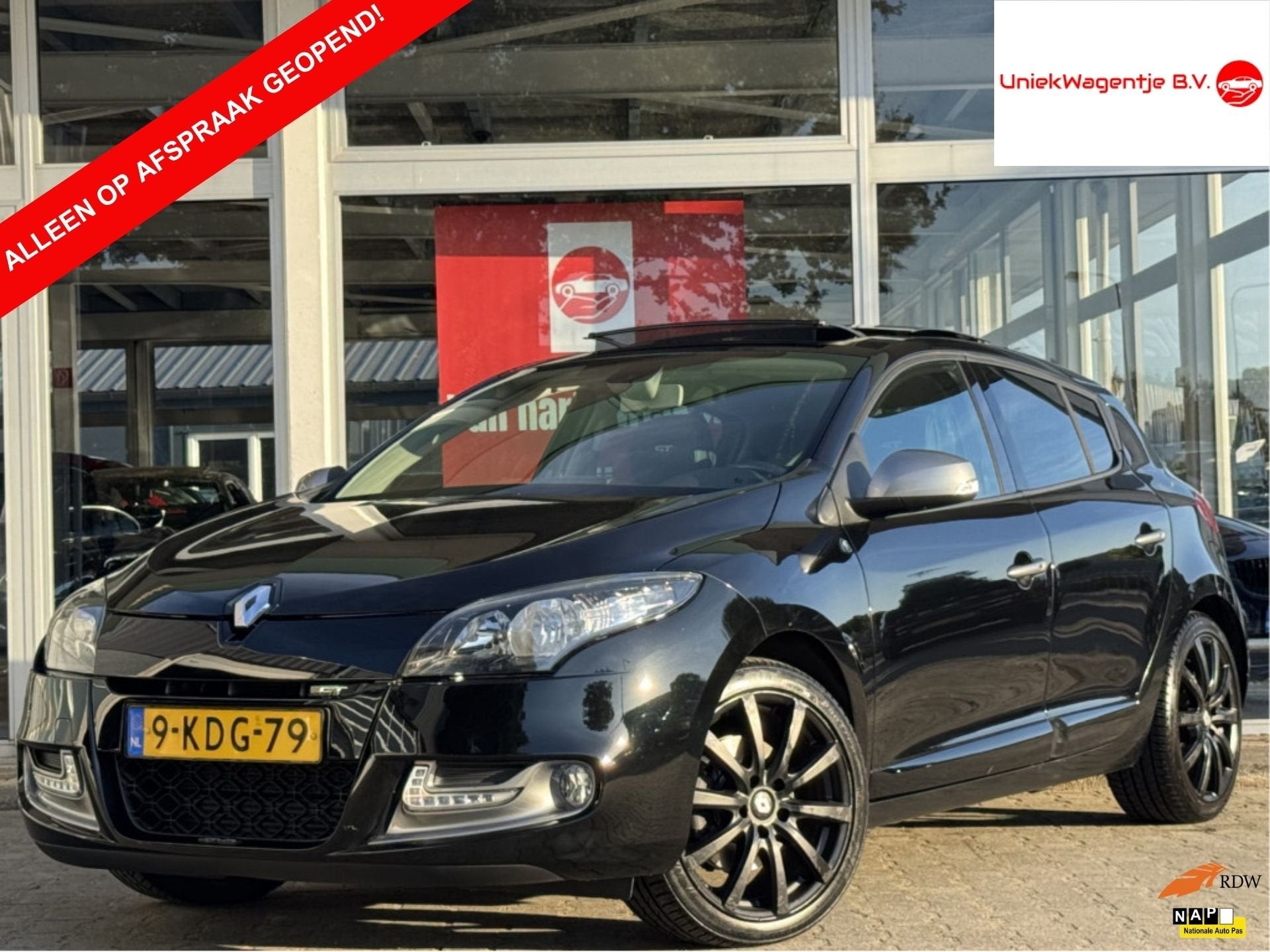 Renault Mégane 2.0 TCE GT | PANODAK! | NAVI! | CRUISE!, Auto's, Gebruikt, Zwart, 4 cilinders, 700 kg