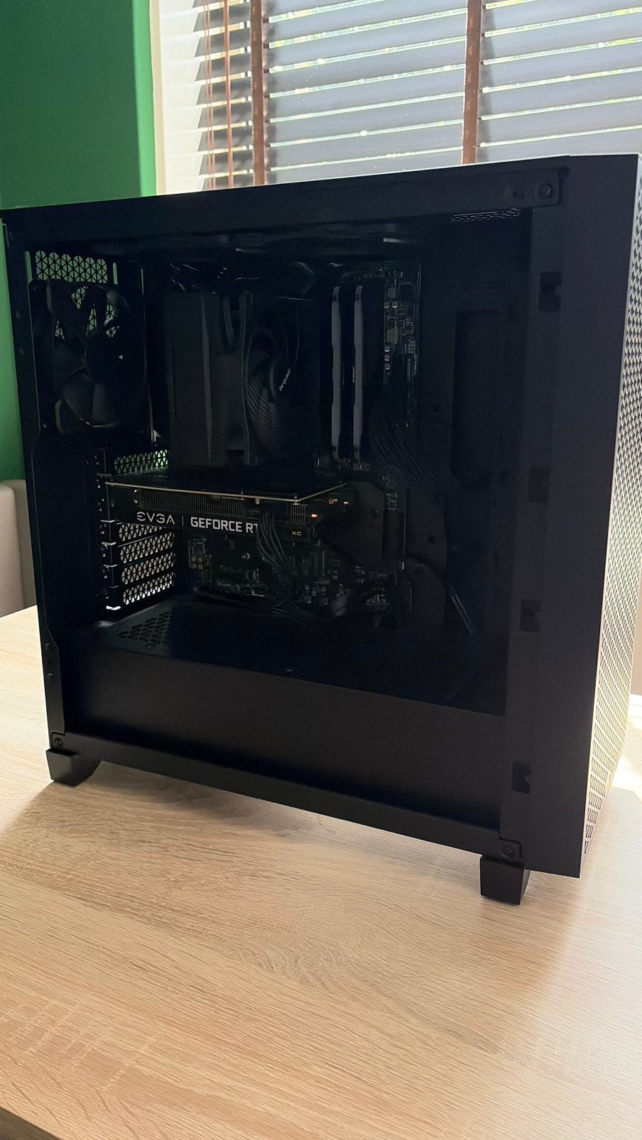Gaming PC - Ryzen 5 5600X & 32GB Ram, Computers en Software, Computerbehuizingen, Zo goed als nieuw, Ophalen
