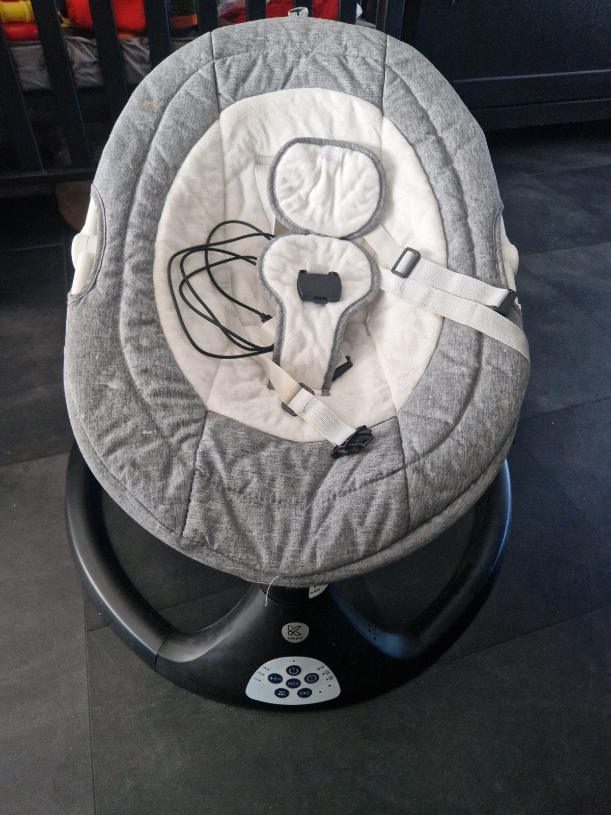 Baby schommelstoel/wipstoel met muziek en trilfunctie, Ophalen of Verzenden, Zo goed als nieuw