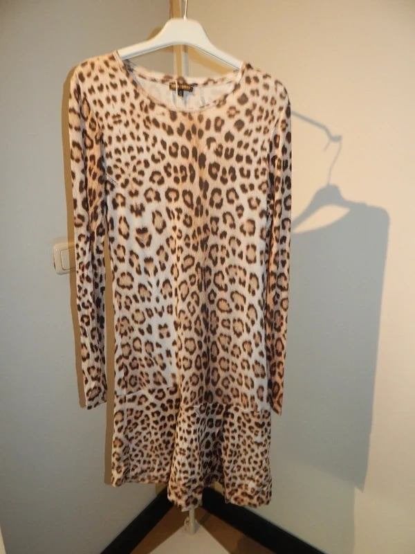 Roberto Cavalli jaguar print merk in de stof maat 168, Kinderen en Baby's, Zo goed als nieuw, Jurk of Rok, Cavalli, Verzenden