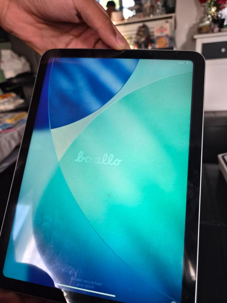 Apple iPad 10th Gen - Zo goed als nieuw, 10 inch, Apple iPad, Ophalen of Verzenden, Zo goed als nieuw