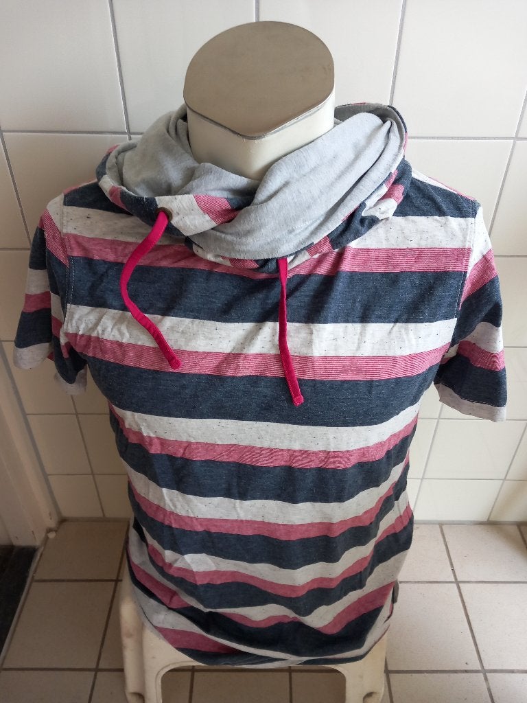 Gestreept shirt met hoodie (Nijmegen oost), Ophalen of Verzenden, Zo goed als nieuw, Maat 48/50 (M), Meerkleurig