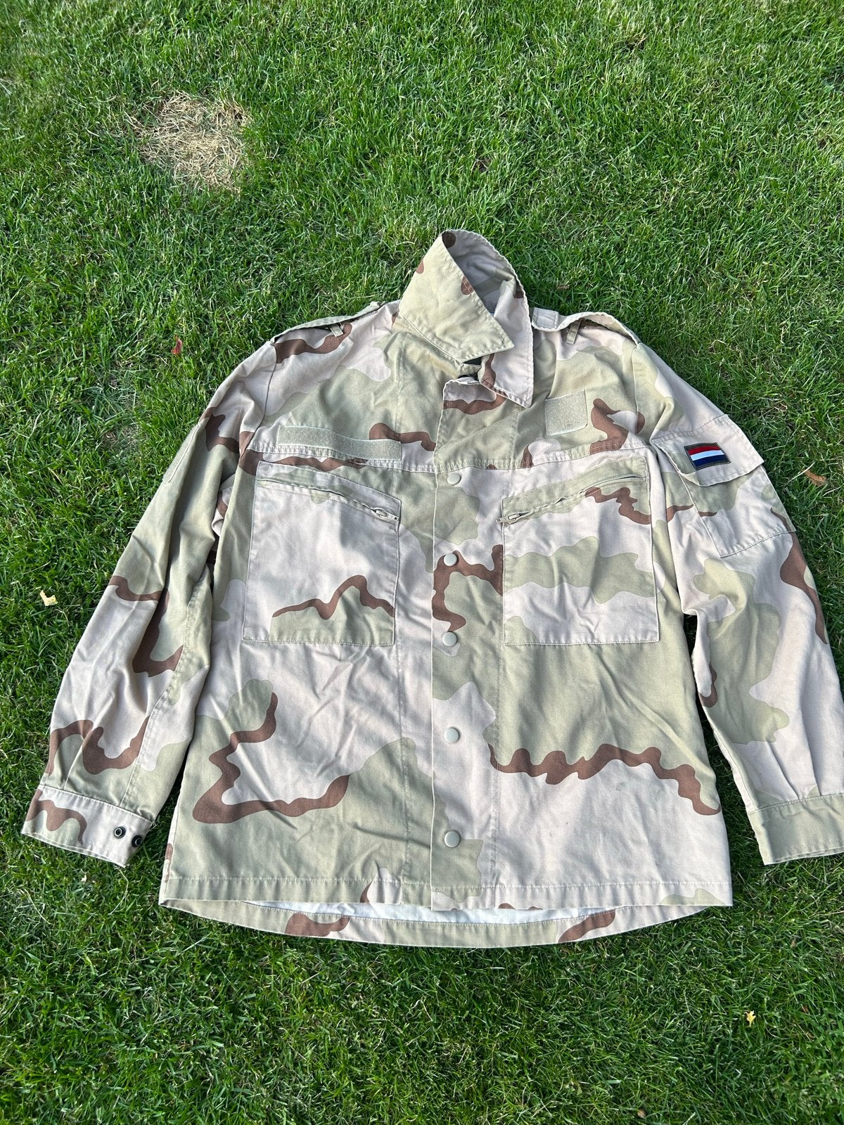 Mooie desert woodland jas in goede staat, Ophalen of Verzenden, Landmacht, Nederland, Kleding of Schoenen