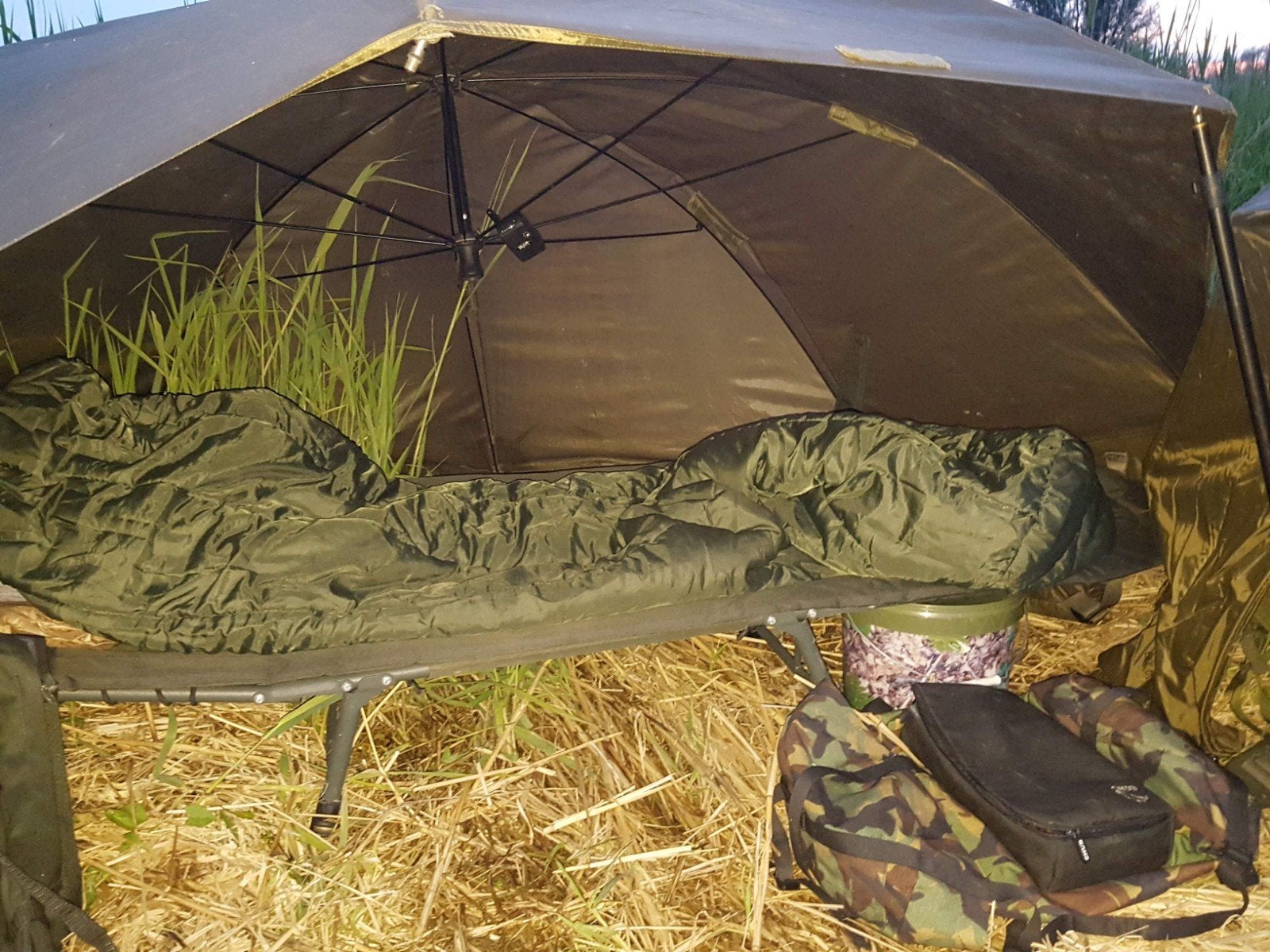 Fox Supa Brolly, Watersport en Boten, Hengelsport | Karpervissen, Ophalen, Zo goed als nieuw, Overige typen