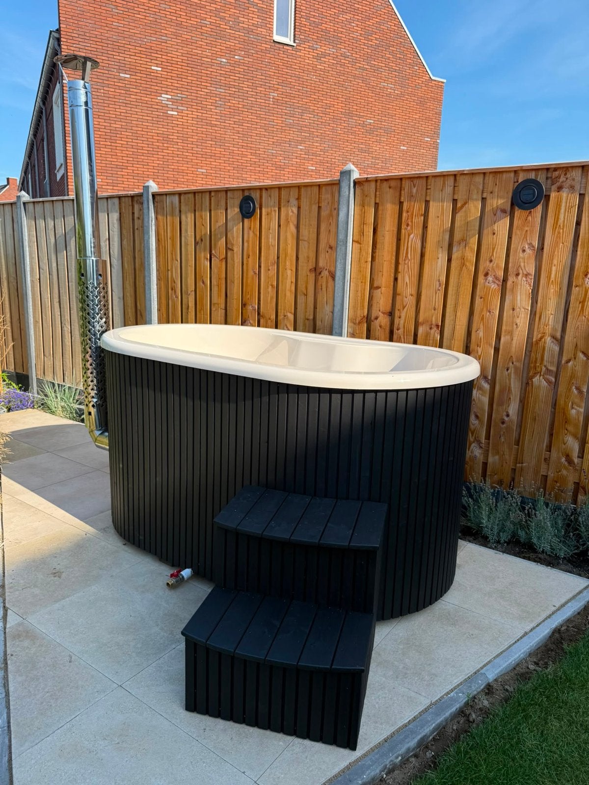 Nieuwe 2-persoons hottub, samenstellen naar uw eigen wens, Tuin en Terras, Ophalen of Verzenden, Zo goed als nieuw, Afdekzeil