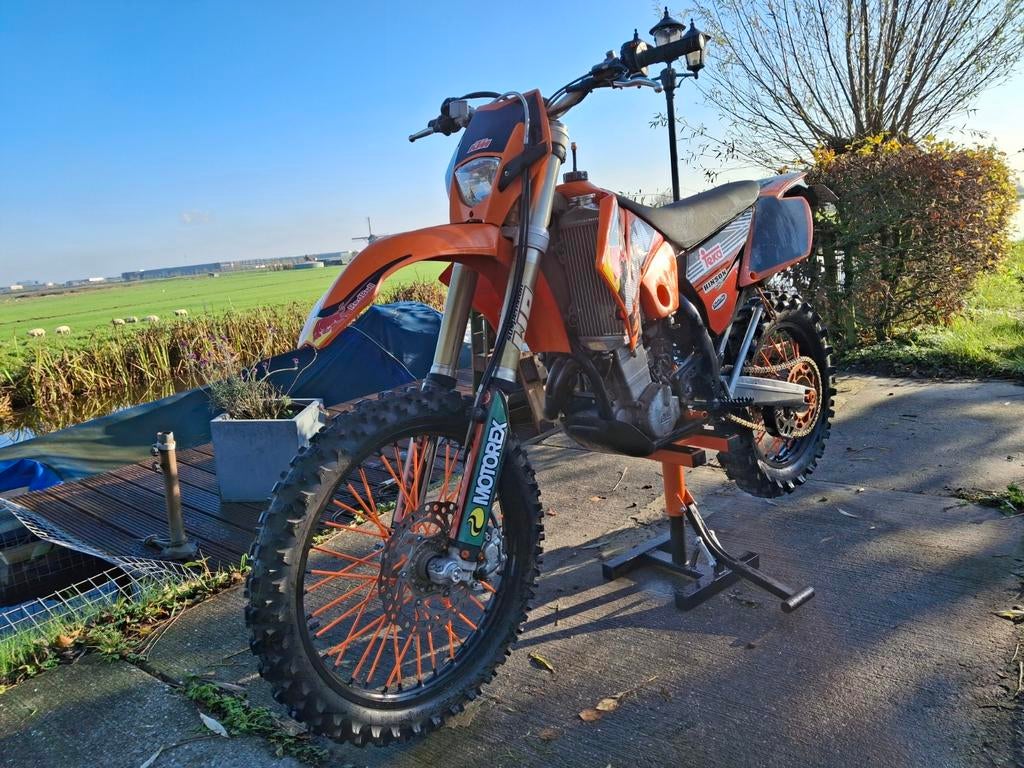 KTM 525 EXC met nieuwe zuiger en groot onderhoud, Motoren, Particulier, Enduro