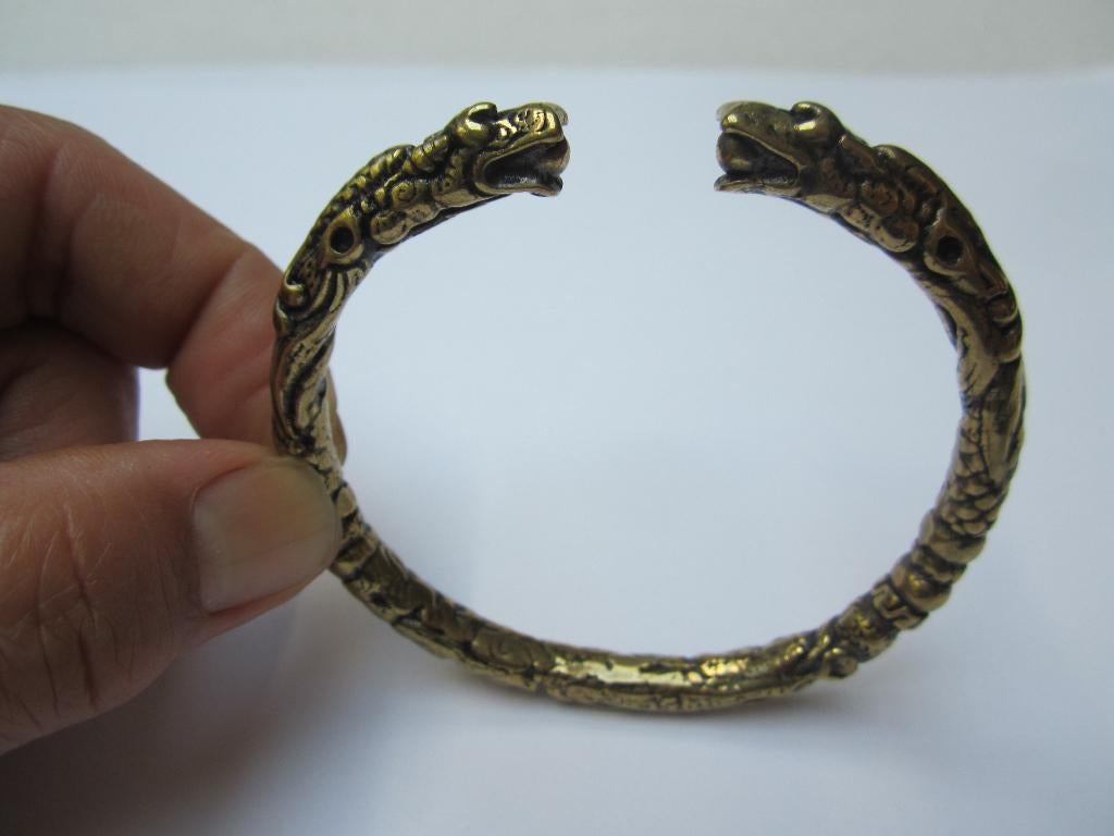 Oude Chinese handgemaakte armband met drakenkop (2149), Ophalen of Verzenden, Gebruikt, Overige materialen