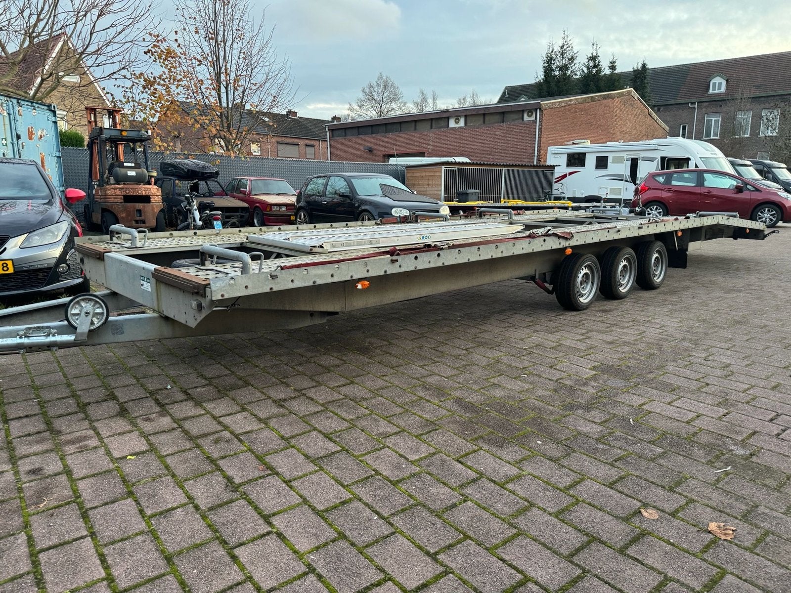 autotransporter 2 auto’s Idiana boro 3500kg 3 asser, Ophalen, Gebruikt