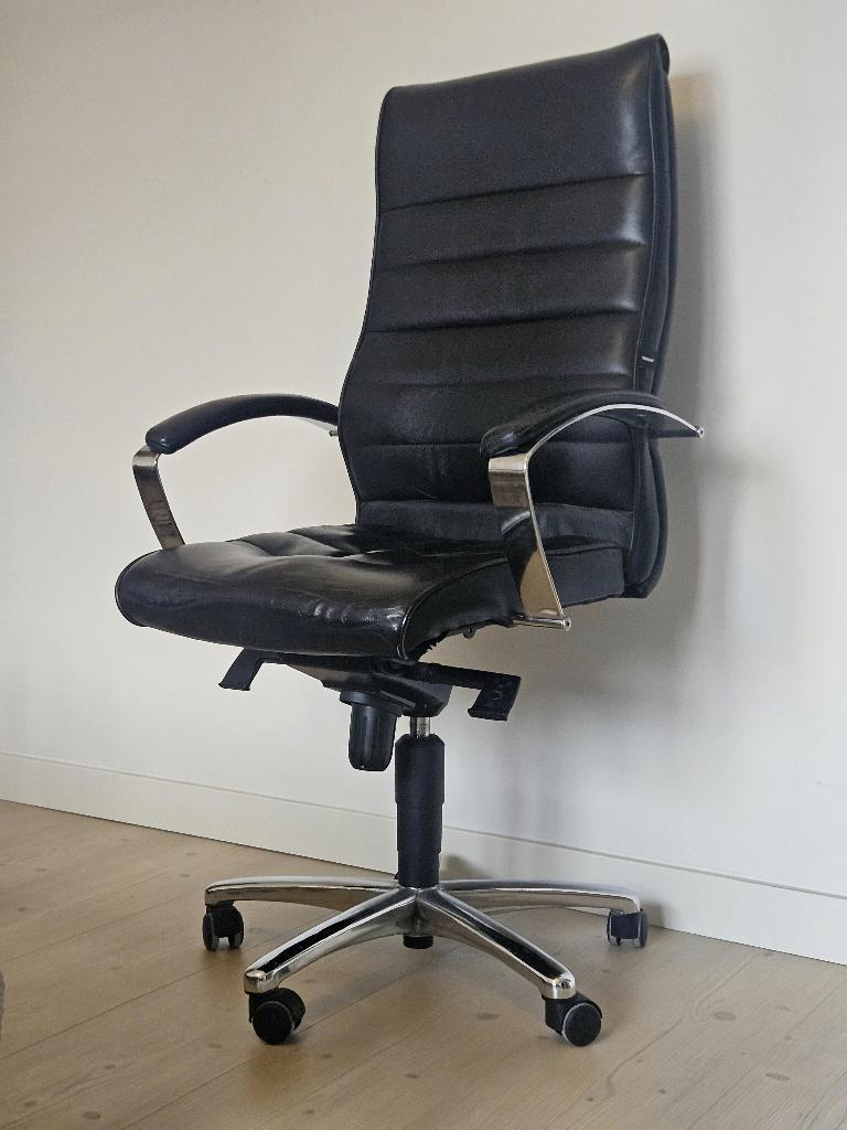 Topstar executive bureaustoel zwart chroom verstelbaar, Huis en Inrichting, Bureaustoelen, Ophalen, Gebruikt, Zwart, Bureaufiets
