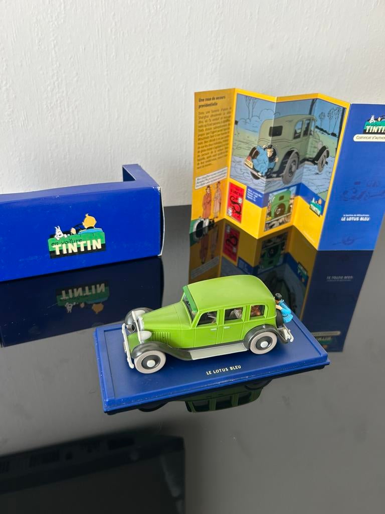 Tintin / Kuifje auto – Le Lotus Bleu, Hobby en Vrije tijd, Modelauto's | 1:43, Ophalen of Verzenden, Zo goed als nieuw, Auto, Overige merken