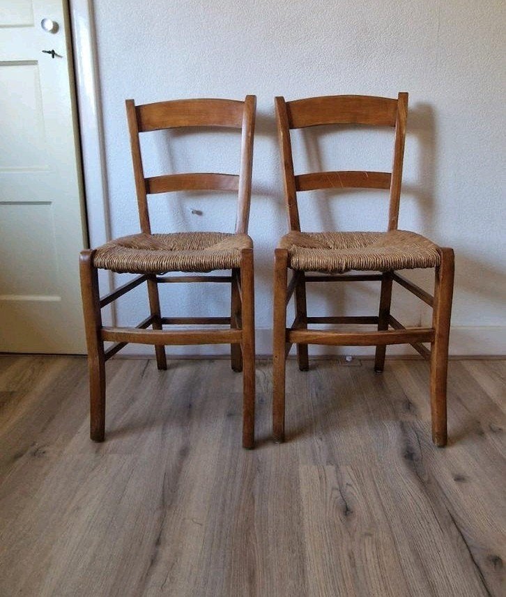 Stoelen hout met rieten zitting. (Twee), Huis en Inrichting, Stoelen, Ophalen, Gebruikt, Twee, Bruin