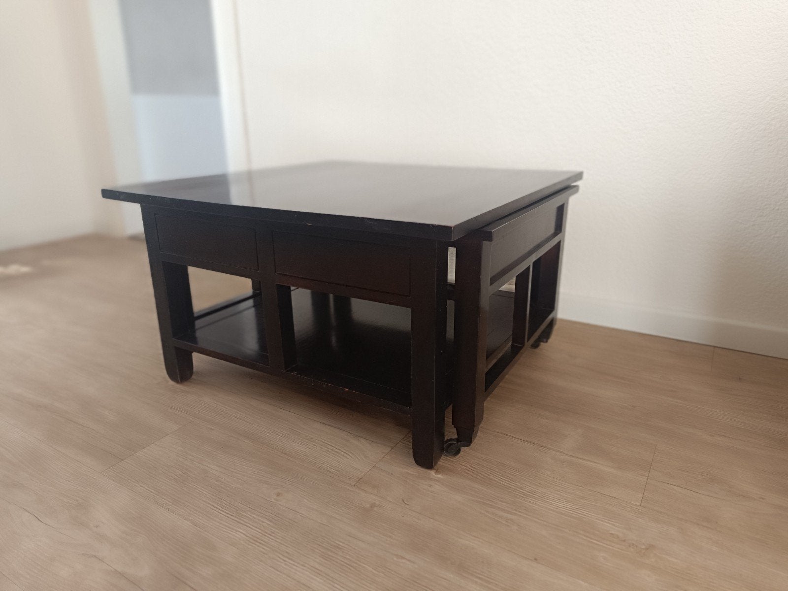 Te koop Salontafeltje uitschuifbaar., Ophalen, Gebruikt, 50 tot 100 cm, Koloniaal