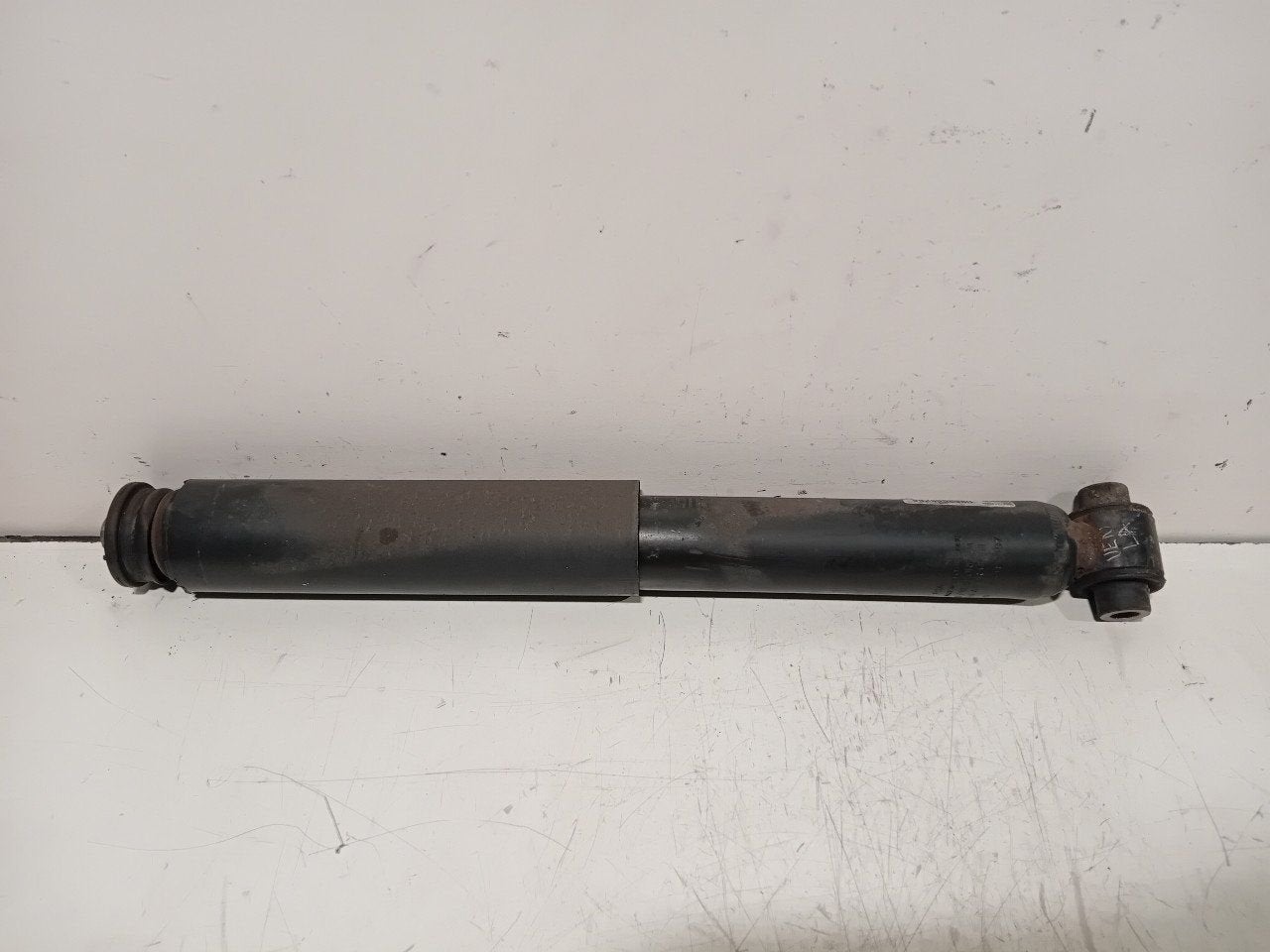 Schokbreker links achter Opel Grandland, Onderdelen@venauto.nl, Van der Ven Autorecycling B.V., Gebruikt, Ettenseweg 76, 4706 PB Roosendaal, The Netherlands