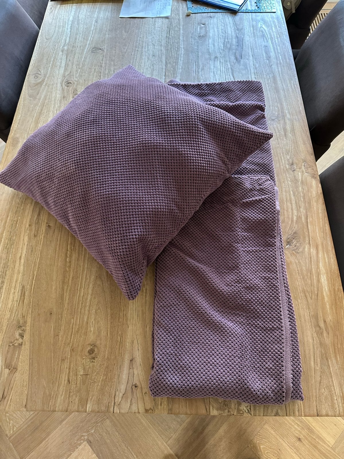 Mooi paars plaid en bijpassend kussen, Ophalen, Gebruikt, Inclusief binnenkussen, Paars