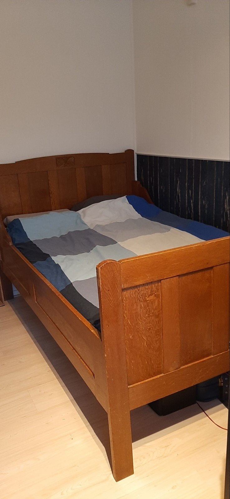 Houten bedframe met lattenbodem - 120x190 cm, Ophalen, Gebruikt, Bruin, Klassiek