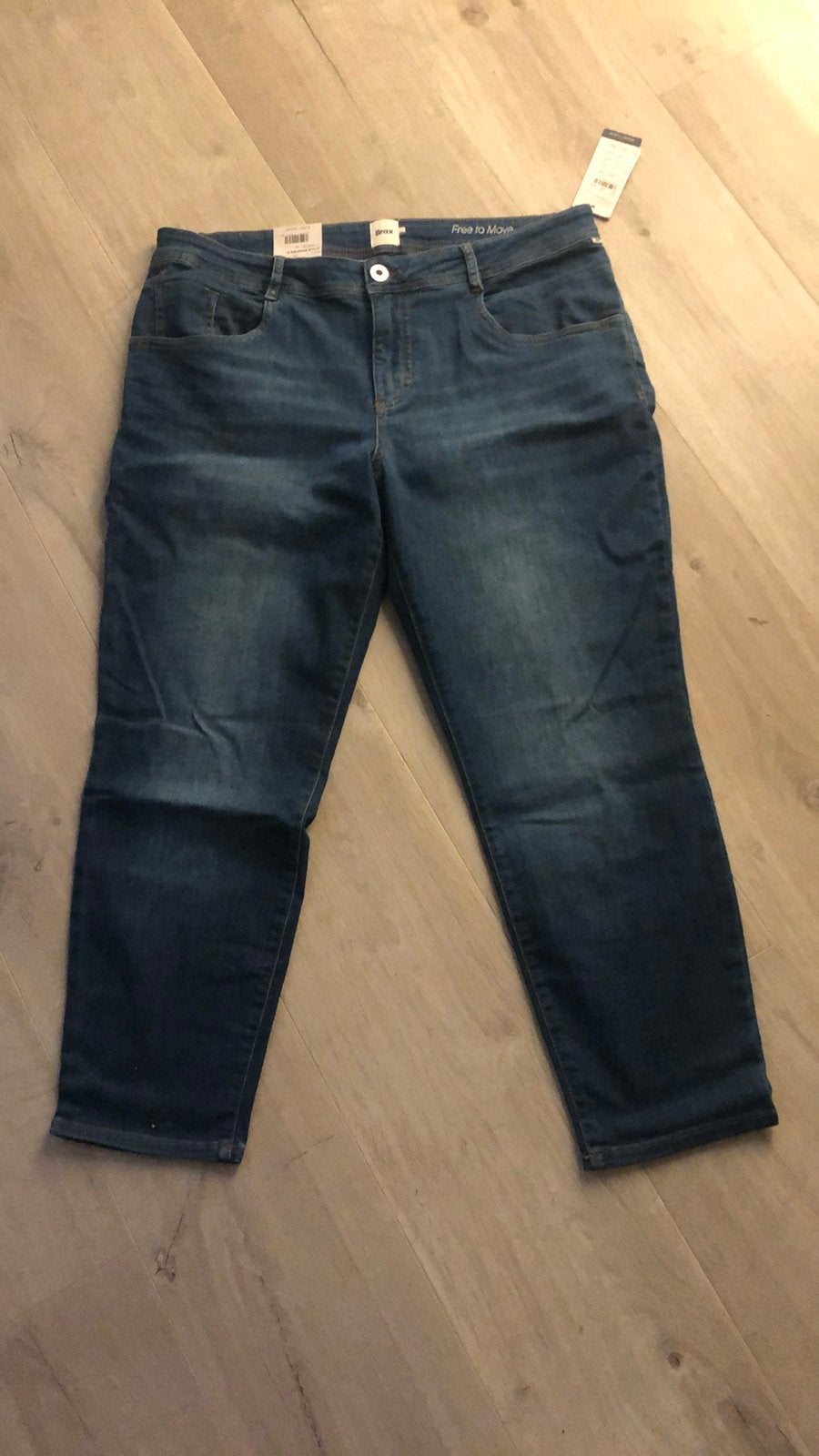 Brax Shakira S jeans - Nieuw met kaartjes, Kleding | Dames, Ophalen of Verzenden, Nieuw, Blauw, W33 - W36 (confectie 42/44)