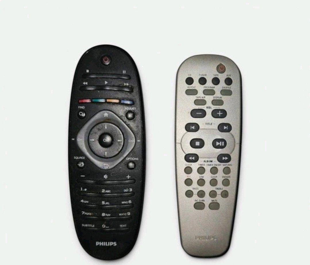 2 Philips afstandsbedieningen, Audio, Tv en Foto, Afstandsbedieningen, Ophalen of Verzenden, Gebruikt, Origineel, Tv