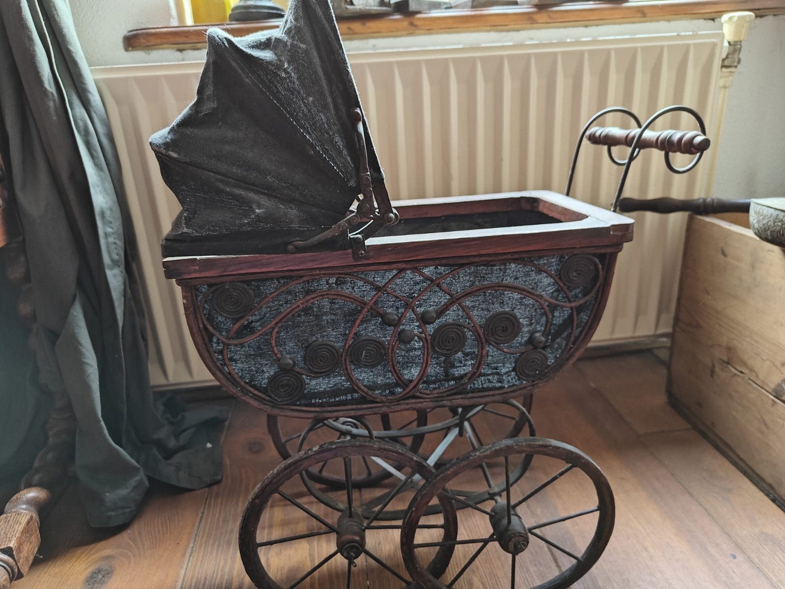 Antieke Poppenwagen - Decoratief en Charmant, Ophalen, Gebruikt, Kinderwagen, Overige merken