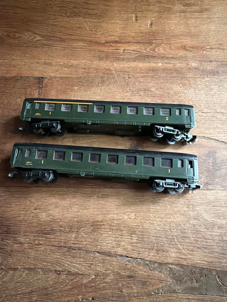 2x Groene SNCF Rijtuigen - Modelspoorbaan, Overige merken, Gebruikt, Gelijkstroom of Wisselstroom, Wagon