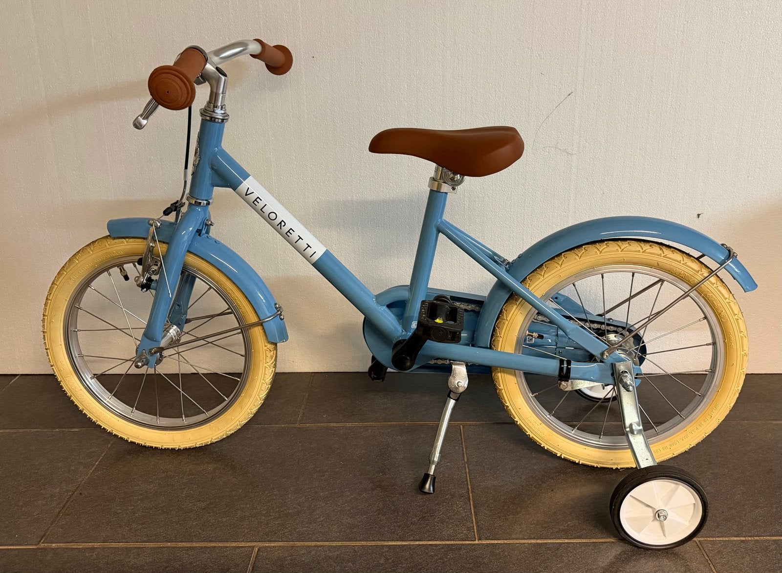 Veloretti Maxi Havana Blue kinderfiets met zijwieltjes, Ophalen, Zijwieltjes, Gebruikt, Velgrem