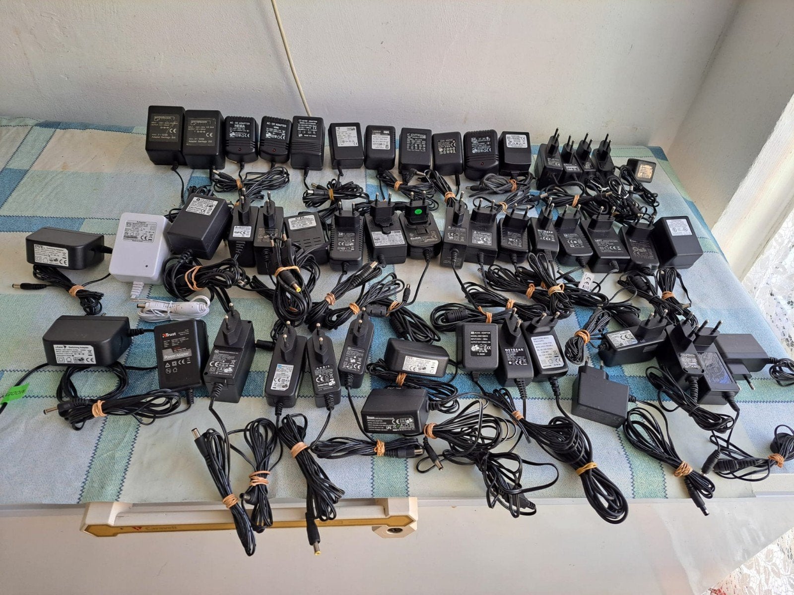 12 V Merk adapters, Ophalen of Verzenden