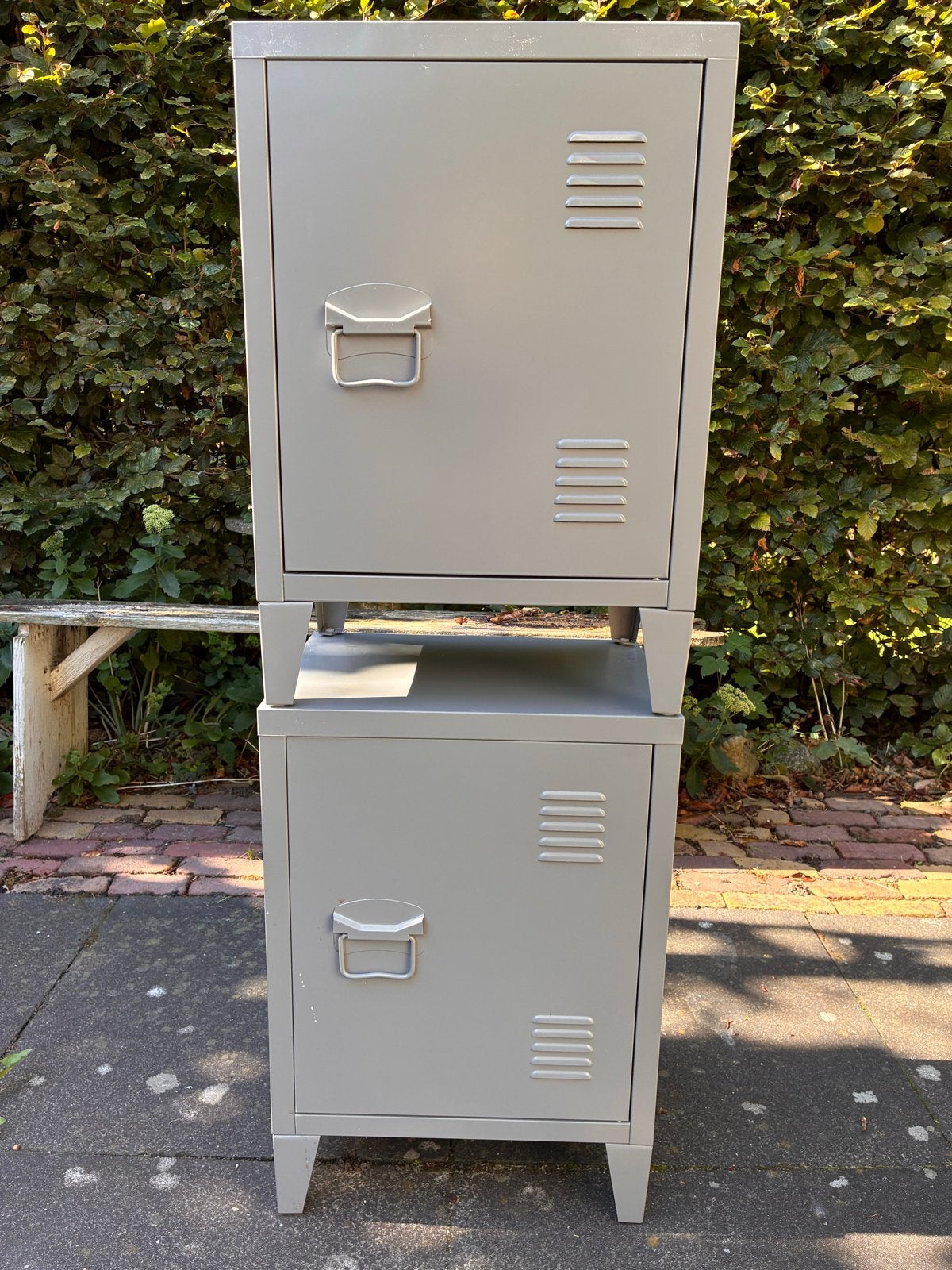 Locker nachtkastjes h 57 x b 40 x d 30 - Gebruikt, Huis en Inrichting, Slaapkamer | Nachtkastjes, Ophalen, Gebruikt, Minder dan 45 cm