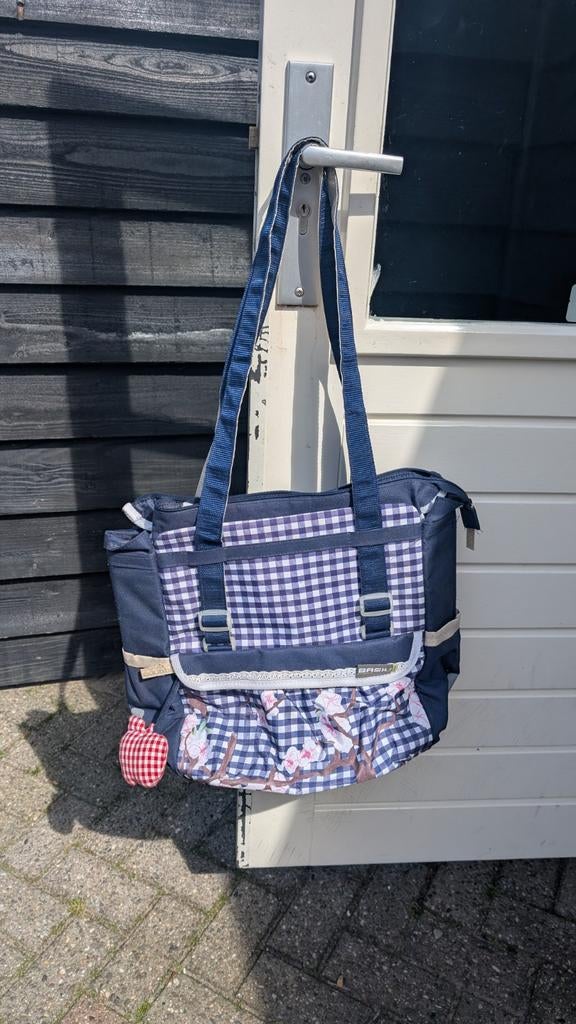 Basil shopper/ fietstas, Ophalen of Verzenden, Zo goed als nieuw, Zwart, 30 cm of meer