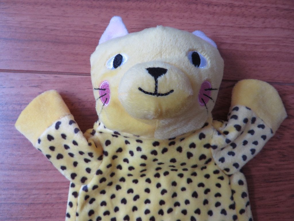 Handpop poes (L), Ophalen of Verzenden, Zo goed als nieuw, Overige typen