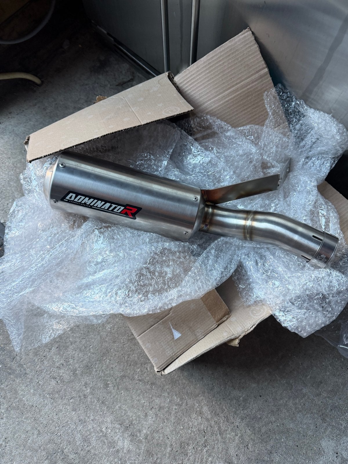 Dominator uitlaat voor BMW F900R (incl. aansluiting en boute, Motoren, Onderdelen | Overige, Ophalen of Verzenden, Nieuw