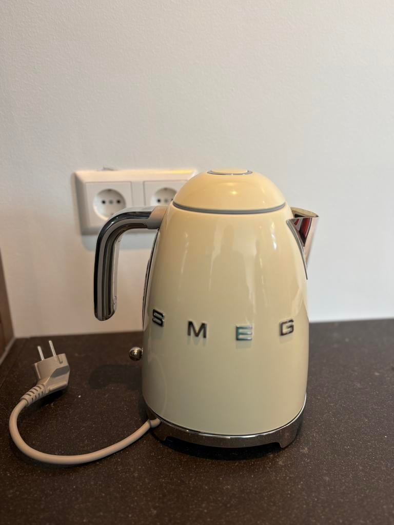 Smeg Waterkoker zgan, 1 tot 2 liter, Ophalen of Verzenden, Zo goed als nieuw