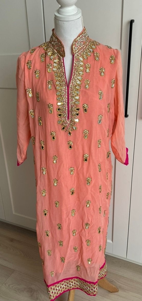Maxi jurk met strass, 38, Kleding | Dames, Gelegenheidskleding, Ophalen of Verzenden, Zo goed als nieuw, Maat 38/40 (M), Galajurk