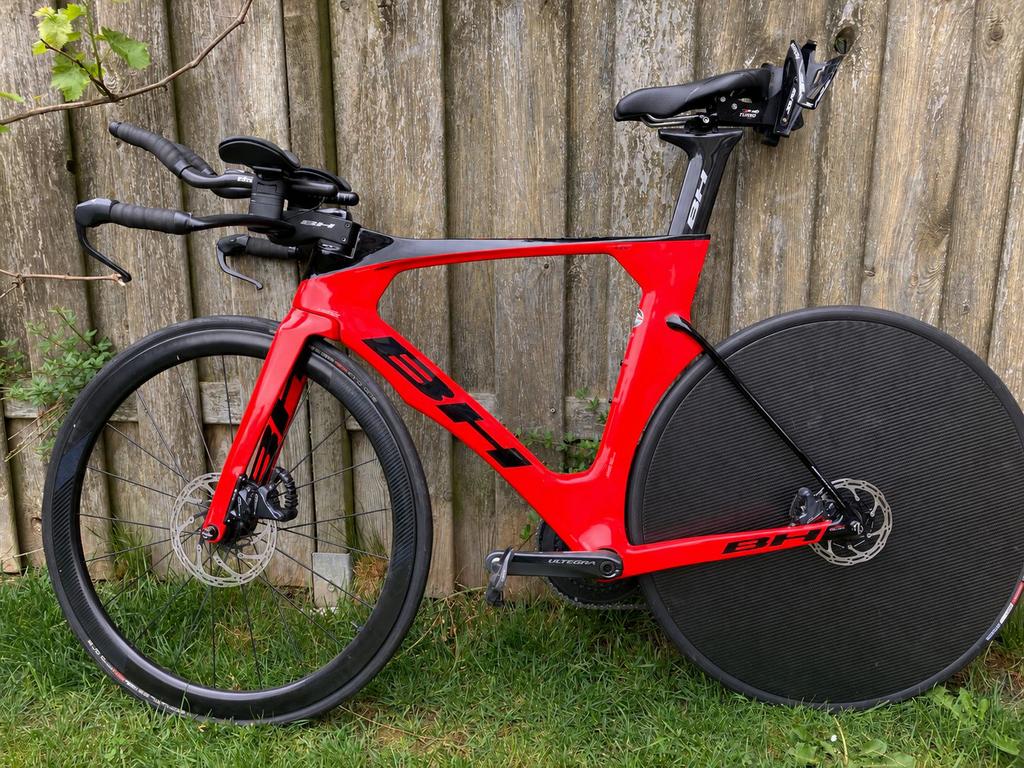 BH Aerolight Tijdritfiets / Triathlonfiets Di2 schijfremmen, Fietsen en Brommers, Fietsen | Racefietsen, Carbon, Zo goed als nieuw