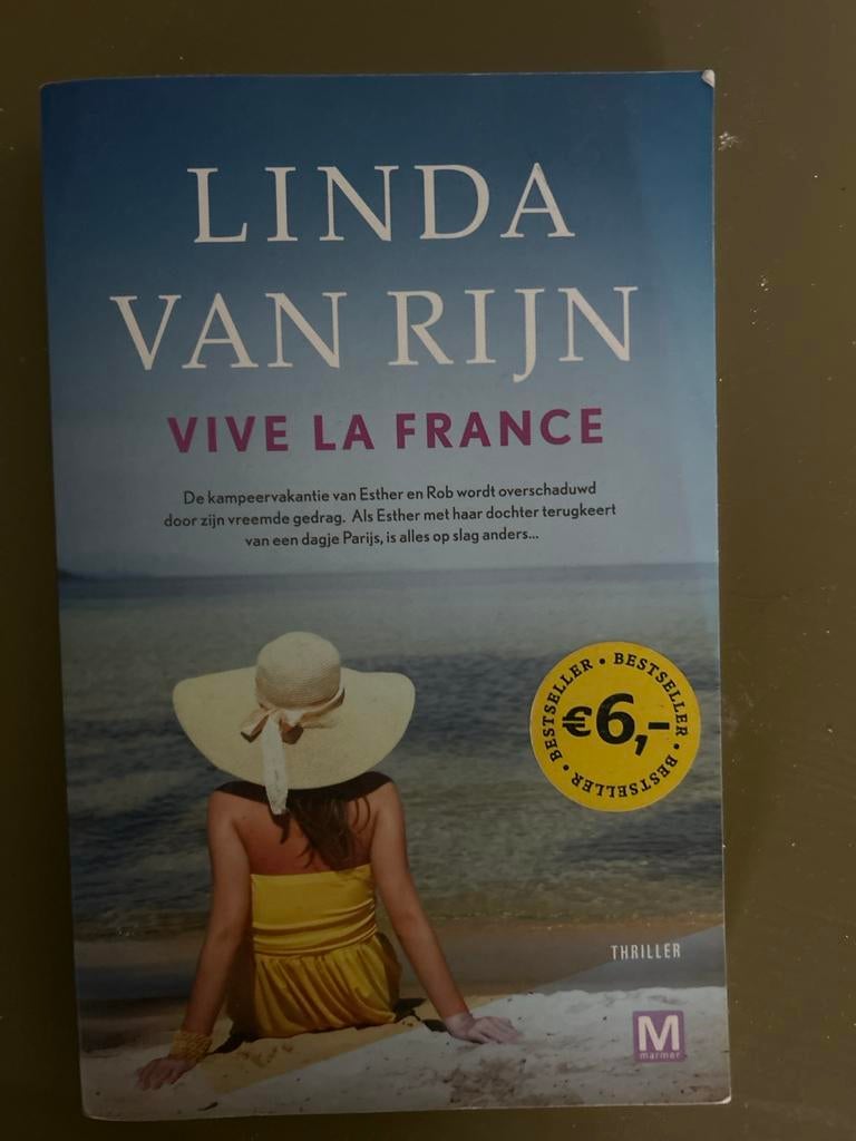 Linda van Rijn - Vive la France (Thriller), Ophalen of Verzenden, Zo goed als nieuw, Nederland