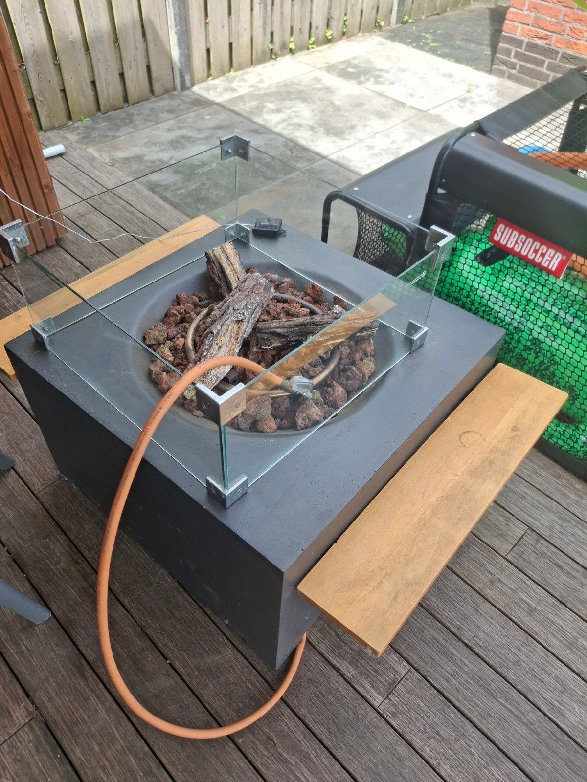 Moderne Vuurtafel met Glasombouw en Gasbrander, Ophalen of Verzenden, Gebruikt, Vuurkorf