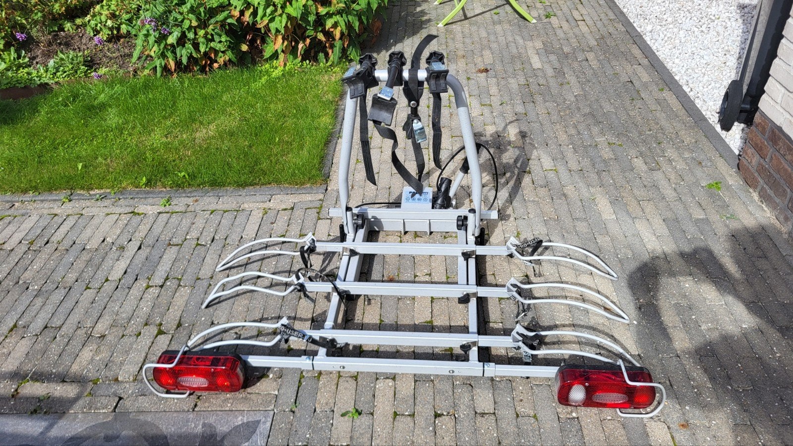 Pro-User Kantelbare Trekhaak Fietsendrager voor 3/4 fietsen, Ophalen, 3 fietsen of meer, Gebruikt, Trekhaakdrager