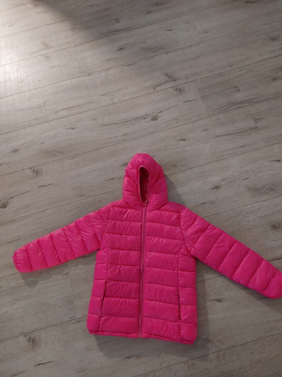 Mooie roze tussenjas maat 128, Kinderen en Baby's, Kinderkleding | Maat 128, Ophalen, Zo goed als nieuw, Meisje, Jas