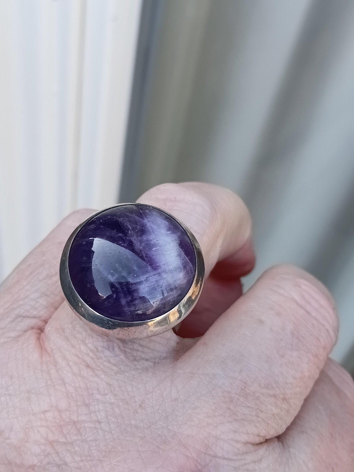 mooie zilveren ring uit Scandinavie met grote amethist, Sieraden, Tassen en Uiterlijk, Antieke sieraden, Ophalen of Verzenden