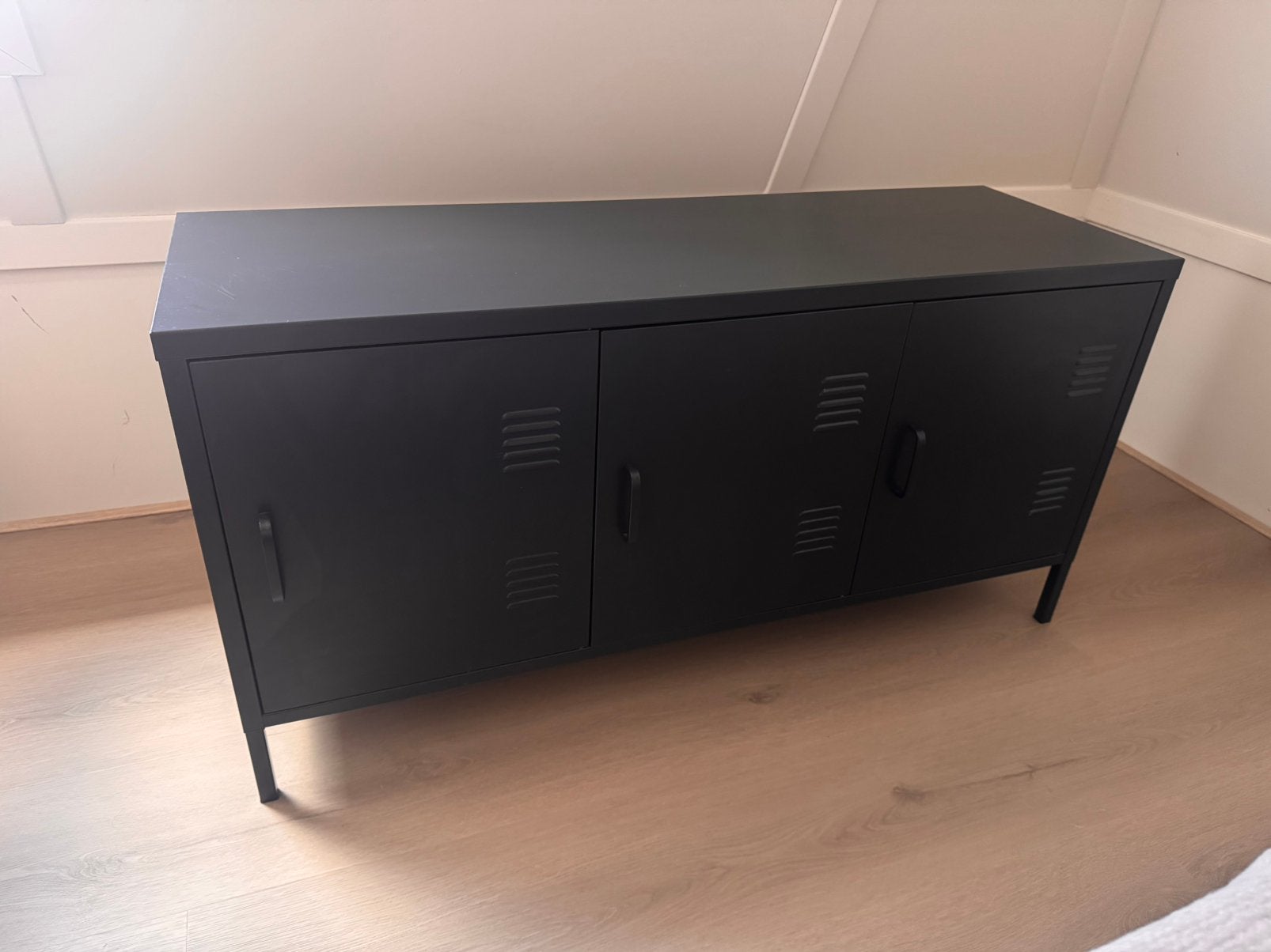 Metalen Tv-meubel, Ophalen, Gebruikt, 100 tot 150 cm, Minder dan 100 cm