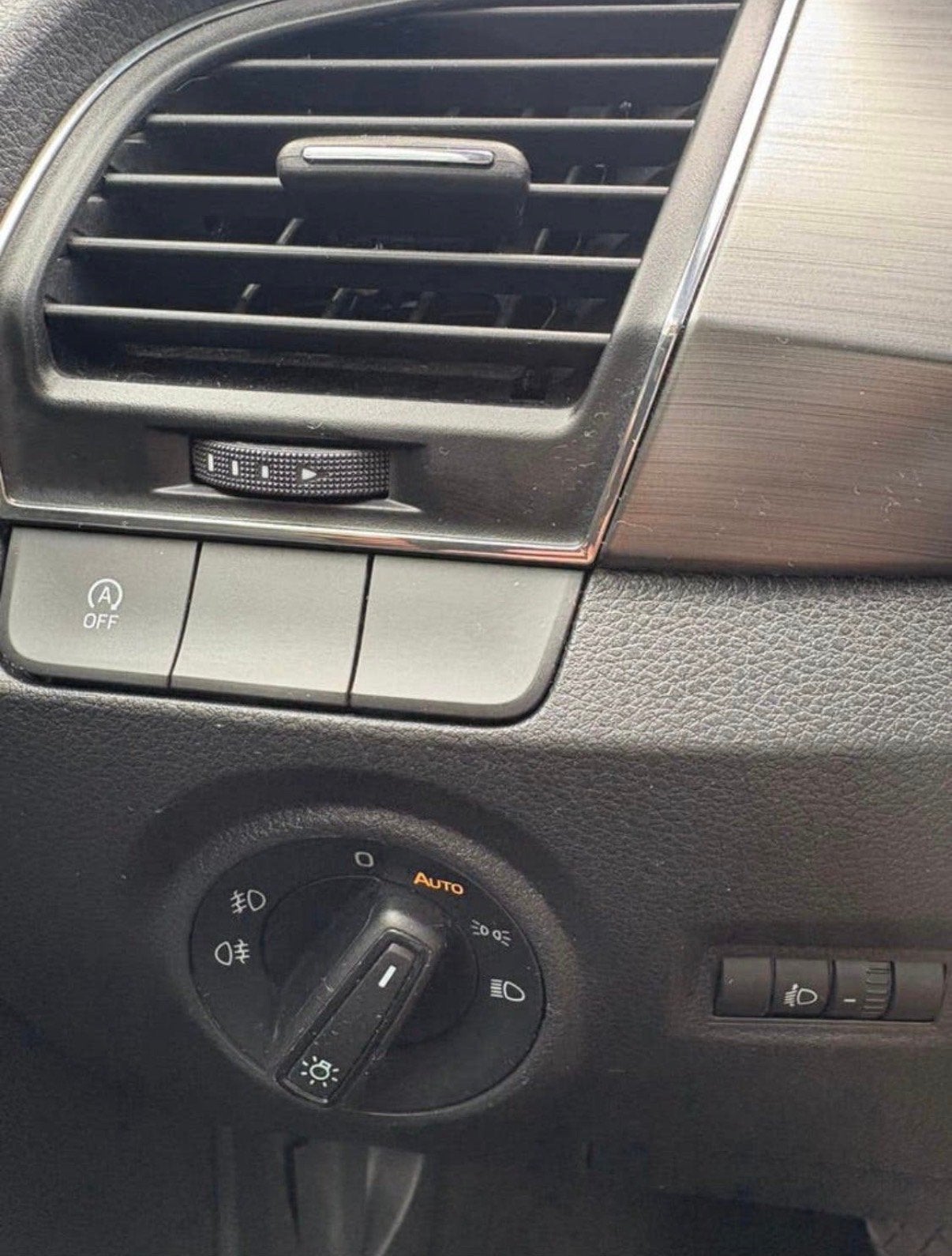 Foto 13 van Skoda Fabia 1.0 MPI Greentech 2019APPCARPLAY-Stoelverwarming