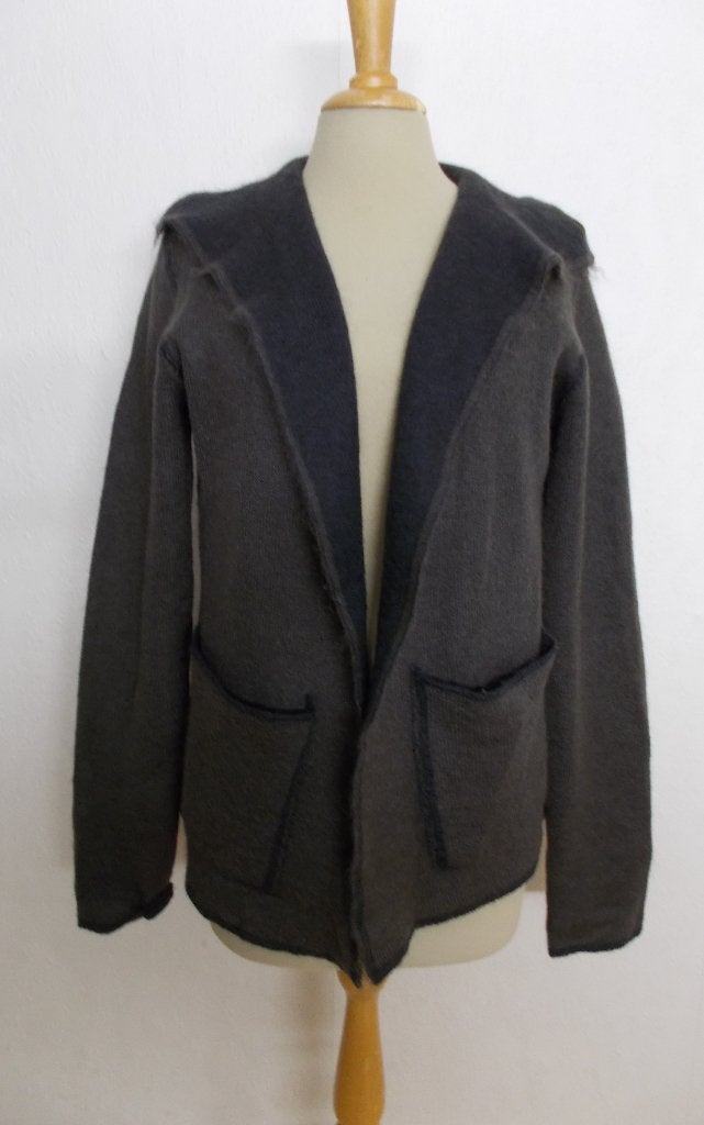 Mooi bruin/zwart 50% angora/20% wol mix vest van Oska! L, Verzenden, Zo goed als nieuw, Maat 42/44 (L), Bruin