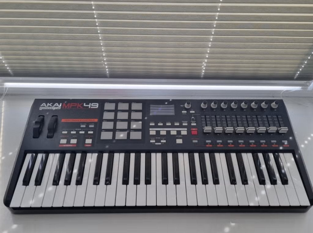 Akai Professional MPK49 USB/MIDI Keyboard Controller, Midi-aansluiting, Zo goed als nieuw, Ophalen, 49 toetsen