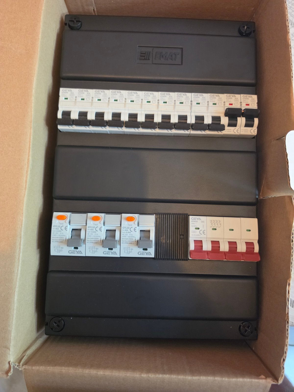 EMAT GEYA 3-fase groepenkast * NIEUW *, Doe-het-zelf en Verbouw, Elektra en Kabels, Ophalen of Verzenden, Nieuw, Emat, Groepenkast