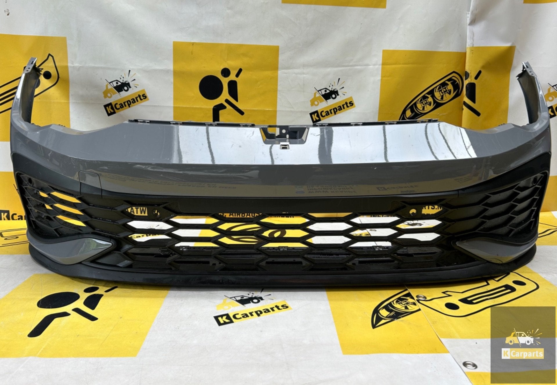 GOLF 8 VIII GTI CLUBSPORT Voorbumper 5H0807221D, Auto-onderdelen, Carrosserie en Plaatwerk, Gebruikt, Volkswagen AG, Bumper, Berliner Ring 2
38440  Wolfsburg, DE