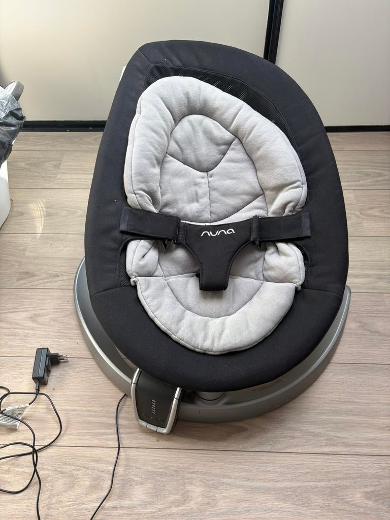 Nuna leaf curve met motortje, Ophalen, Zo goed als nieuw