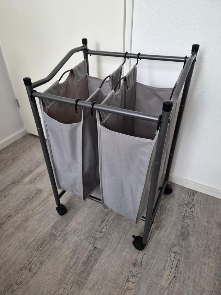 Wasmand met 2 vakken op wieltjes, Ophalen, Gebruikt, Grijs, Metaal