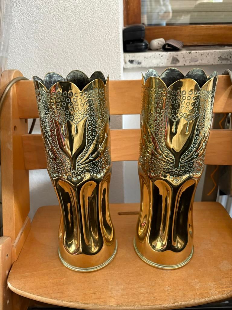 Twee messing kelken met bloemmotief, Antiek en Kunst, Ophalen
