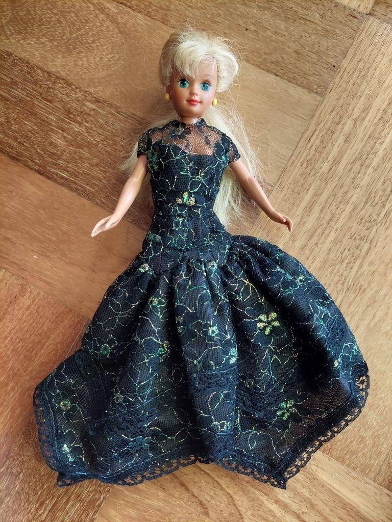 Vintage Barbie Pop uit 1987 - Mattel Inc. Malaysia, Ophalen of Verzenden, Gebruikt, Pop